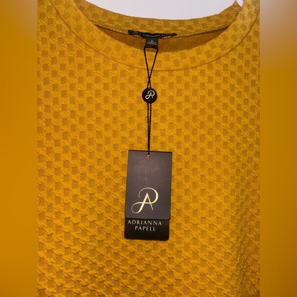 Adrianna Papell Mustard Blouse Size S HONEYCOMB KNIT 3/4 SLEEVE TOP - Picture 3 of 12